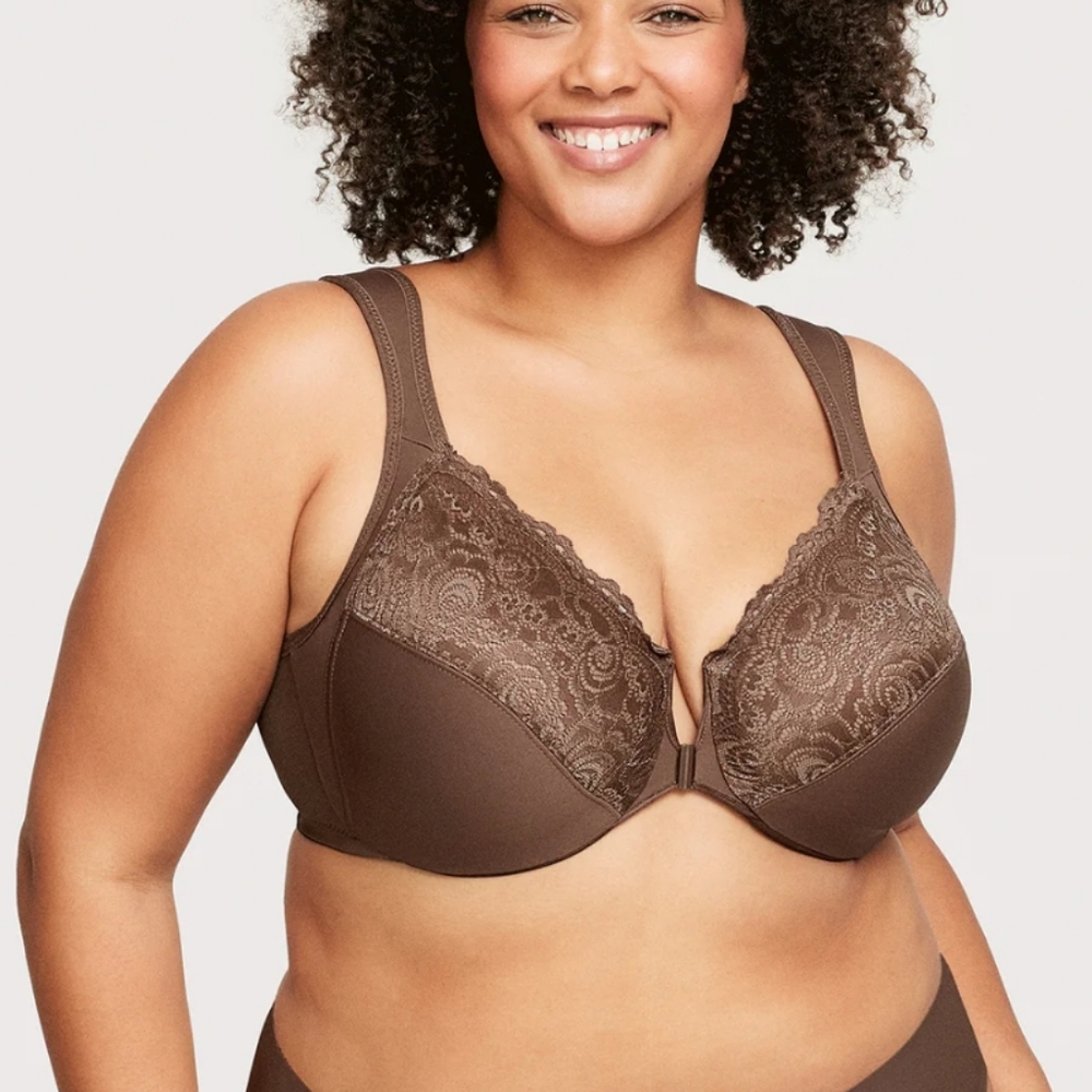 NWOT! Front Clasp Bra - 46C